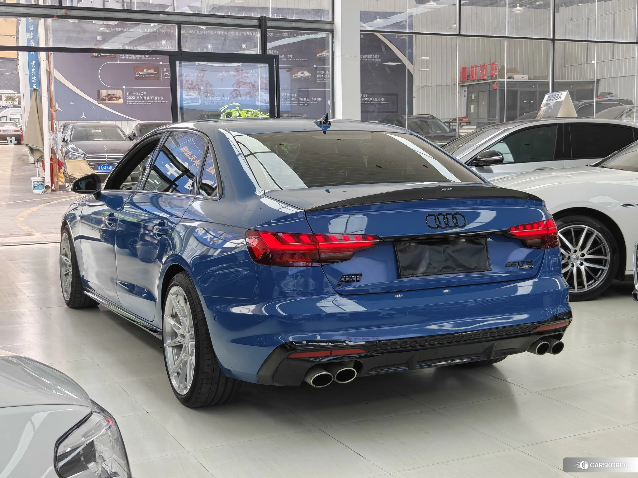 Audi A4L id 4413335 из Китая 14