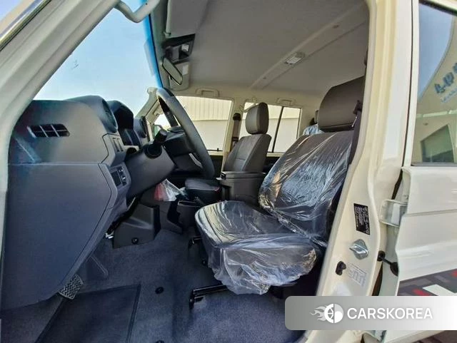 Toyota Land Cruiser 70 Series 2025 Белый из Китая, фото 3