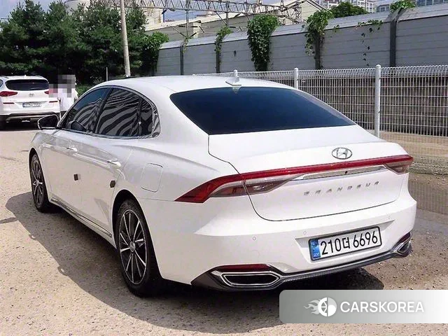 Hyundai The New Grandeur IG id 3011709 из Кореи 13