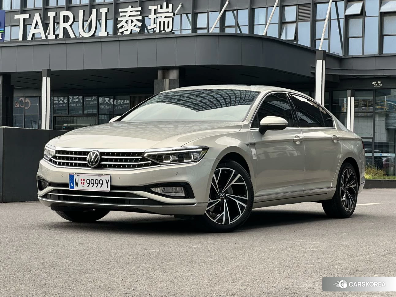 Volkswagen Magotan id 4440623 из Китая 12