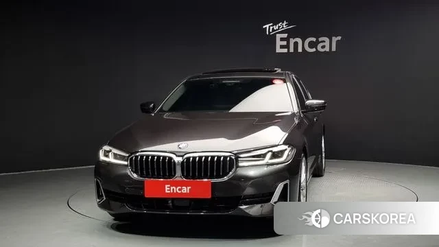 BMW 5 Series (G30) id 2984335 из Кореи 13