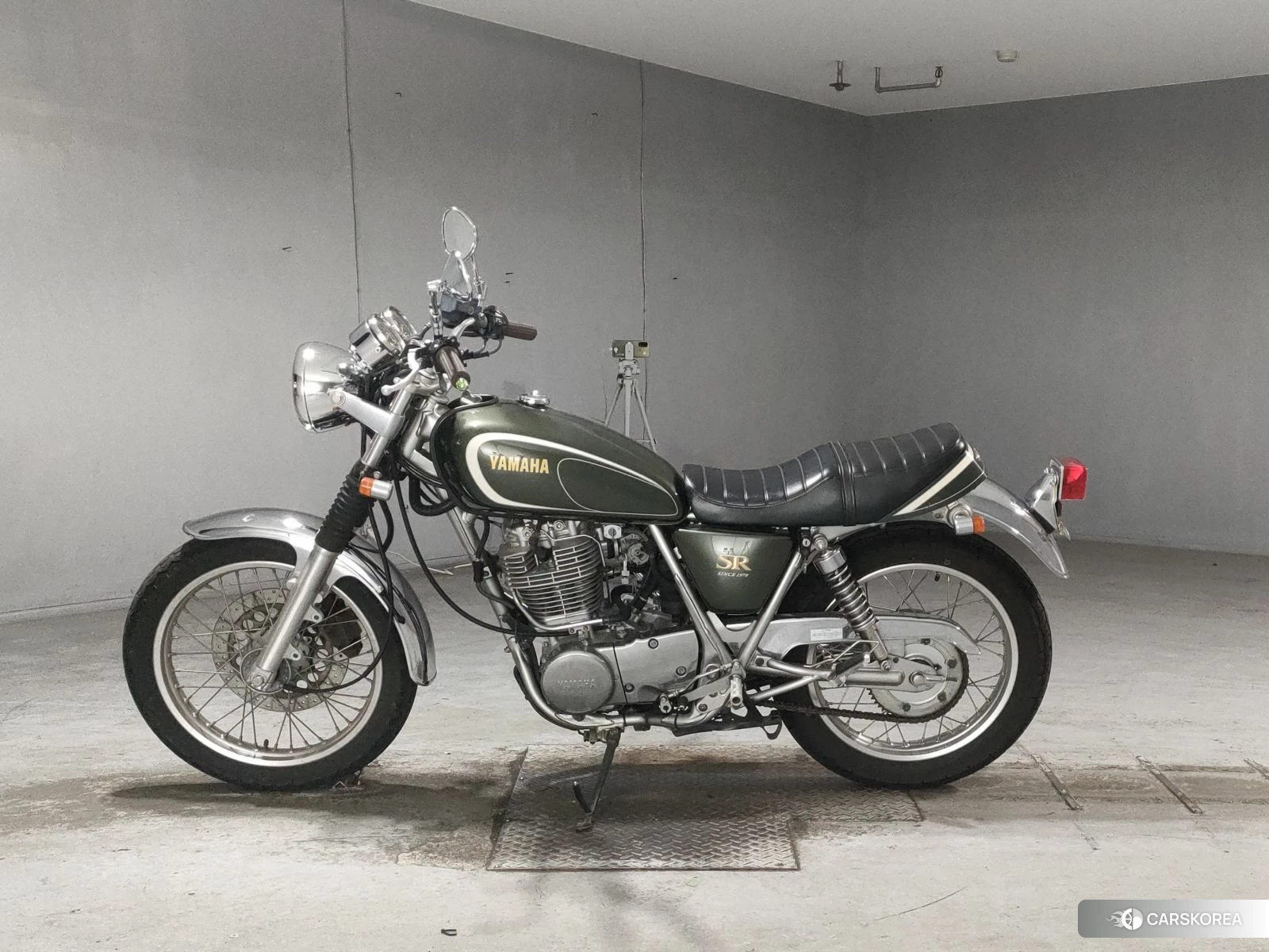 Проданный Yamaha SR 400 2015 из Японии, фото 3
