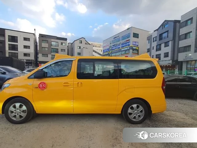 Hyundai The New Grand Starex 2018 Желтый из Кореи, фото 3