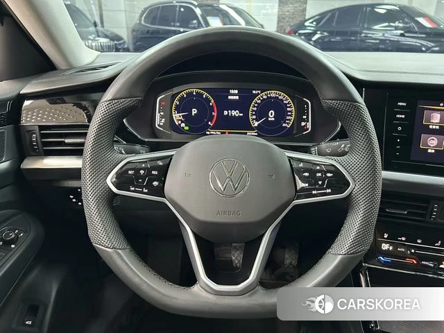Volkswagen Passat id 4255917 из Китая 12