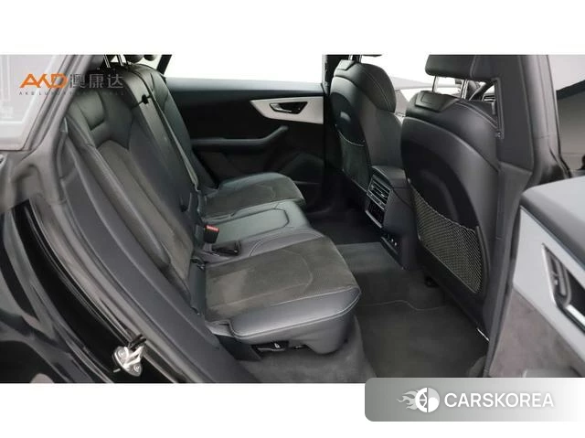 Audi Q8 2020 Черный из Китая, фото 3