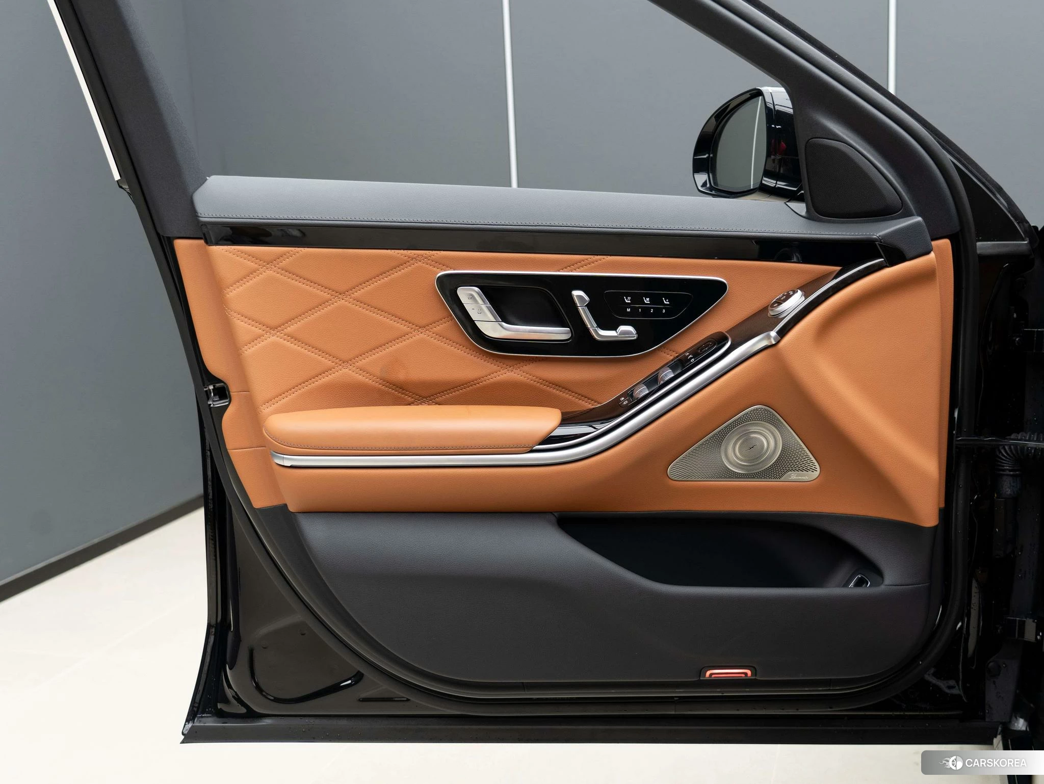 Mercedes-Benz Maybach S-class id 4512448 из Китая 9