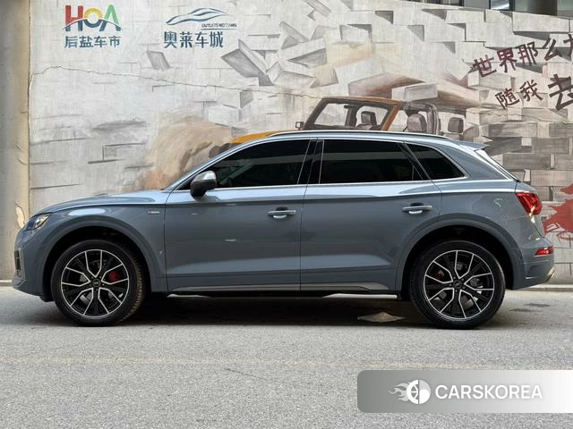 Audi Q5L 2022 Синий из Китая, фото 6