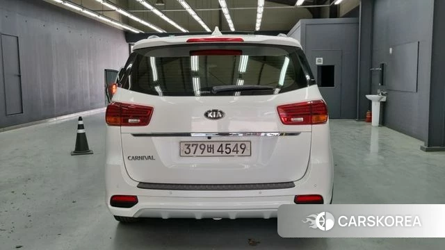 Kia The New Carnival id 4345363 из Кореи 11