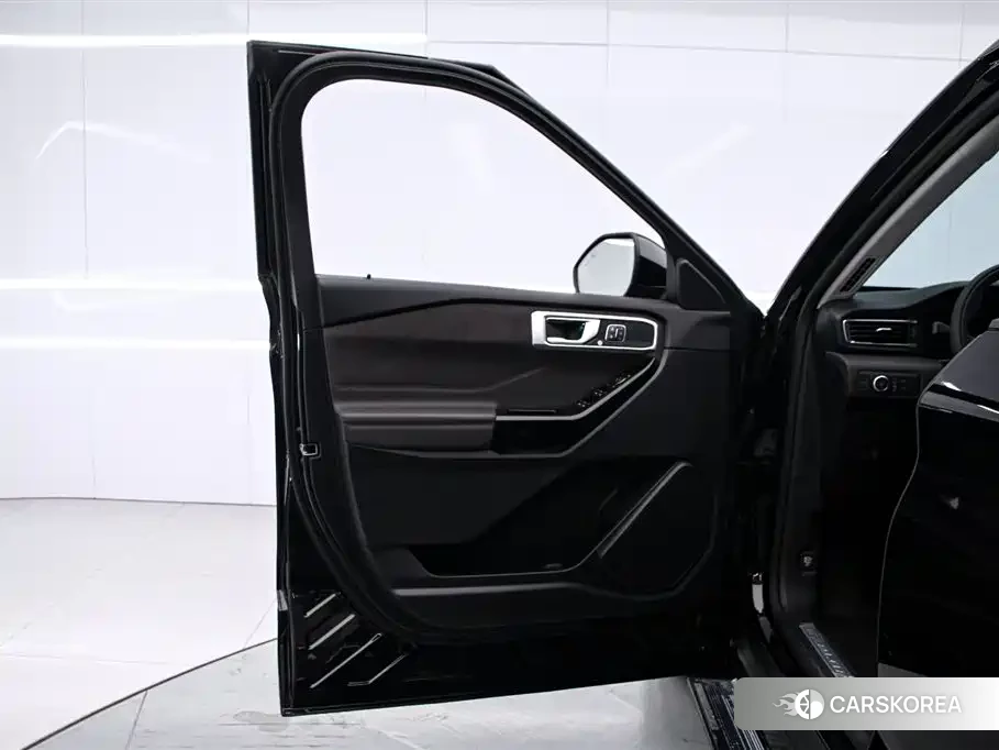 Ford Explorer id 4515413 из Китая 10