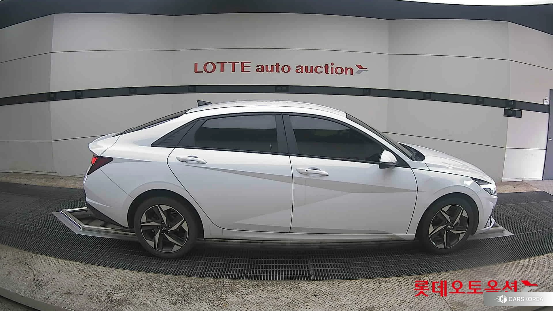 Hyundai Avante id 3888336 из Кореи 23