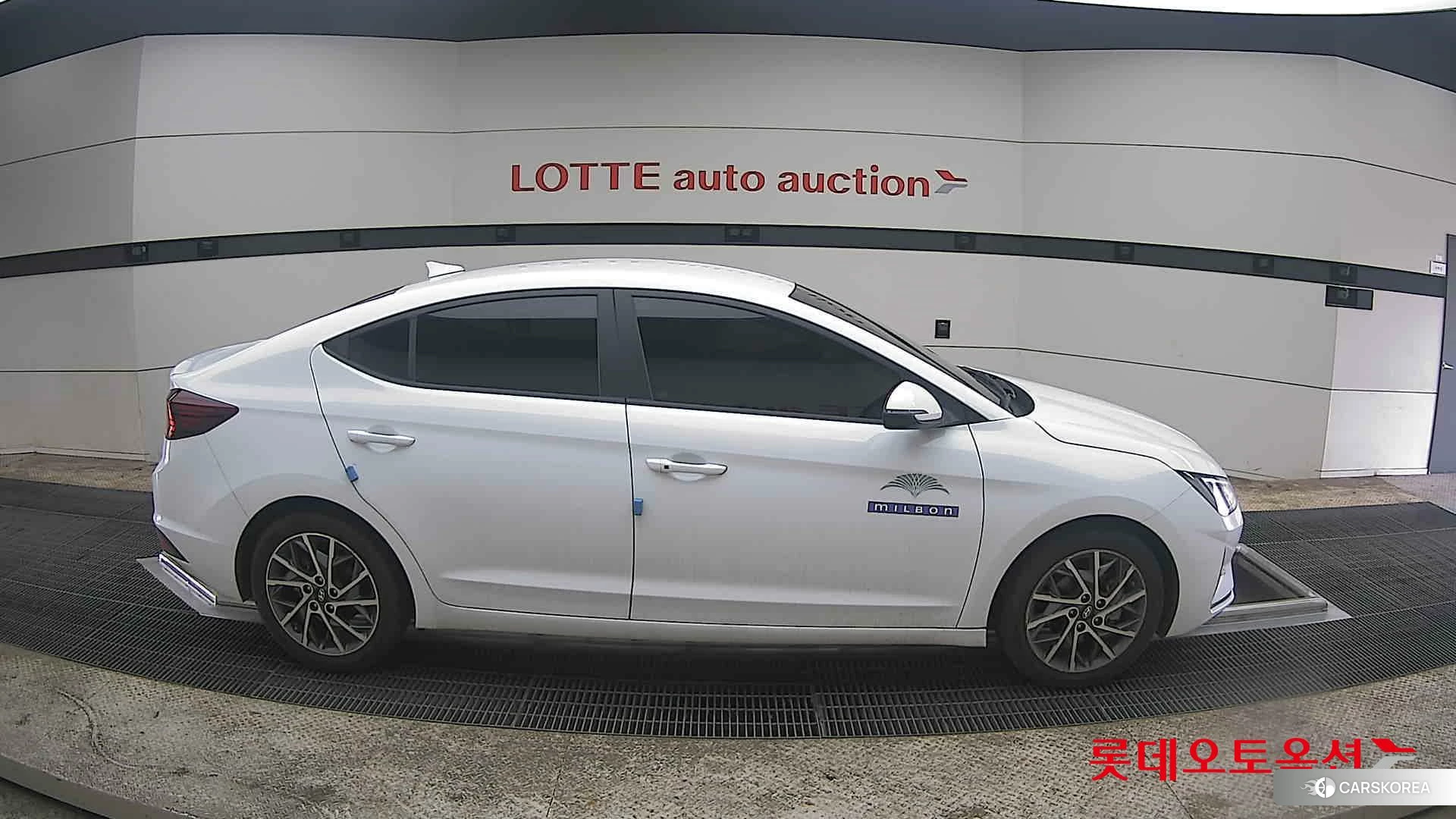 Hyundai Avante id 3875691 из Кореи 23