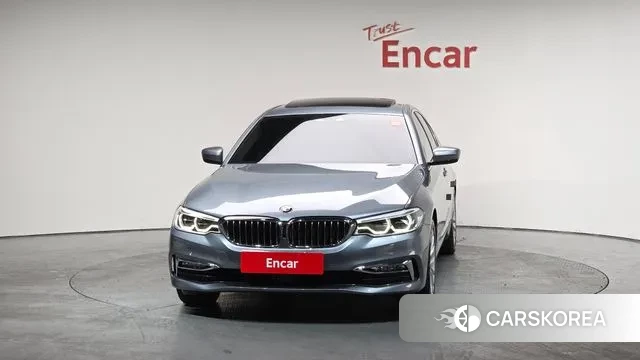 BMW 5 Series (G30) id 3480298 из Кореи 13