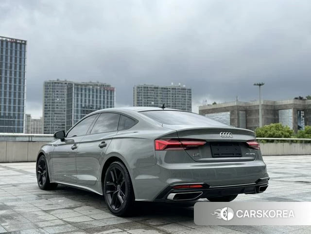 Audi A5 2022 Темно-серый из Китая, фото 4