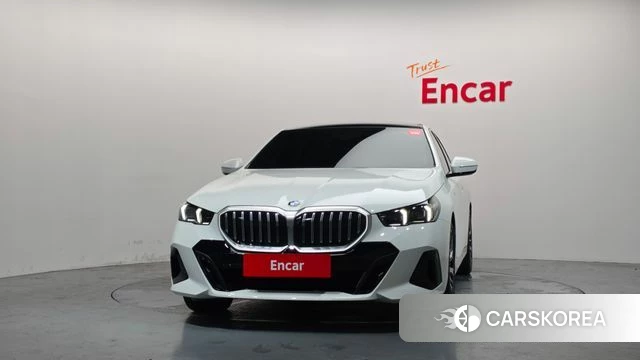 BMW 5 Series (G60) id 4739253 из Кореи 23