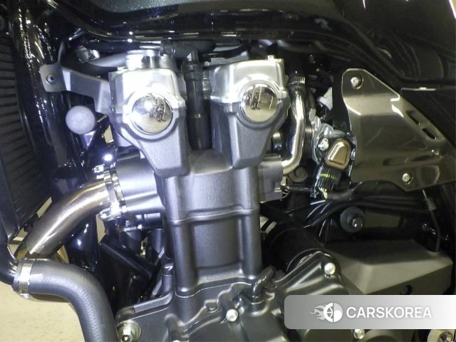 Engine photo