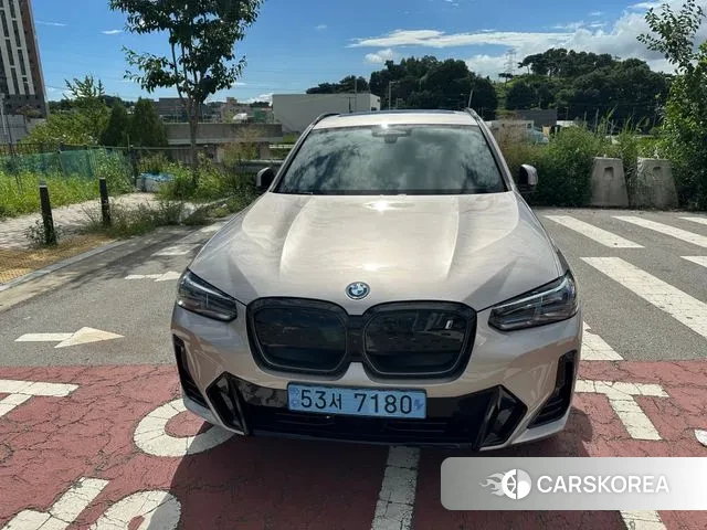 BMW iX3 2023 Серебряный из Кореи, фото 3