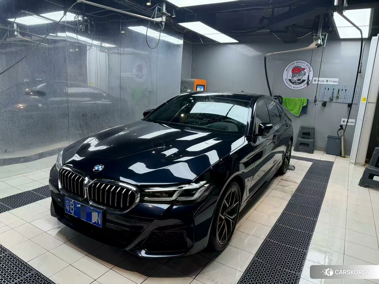BMW 5 series (imported) 2021 Черный из Китая, фото 3