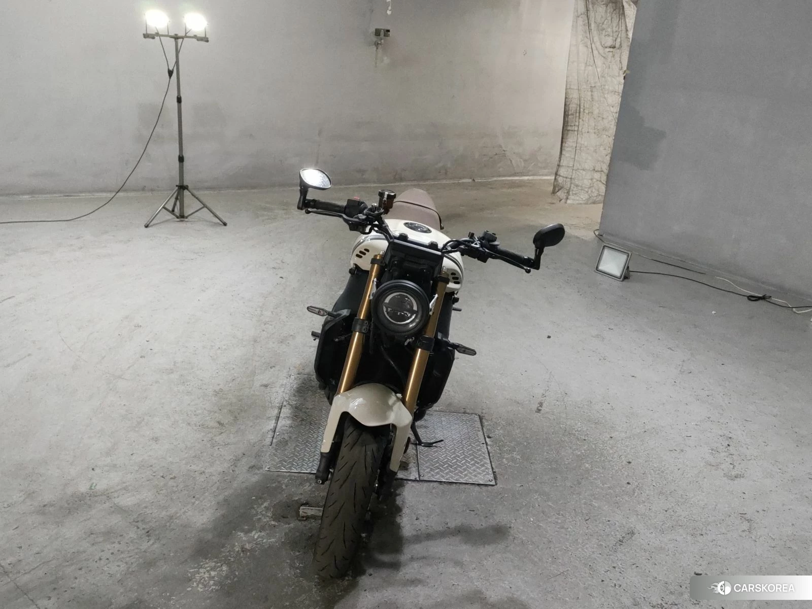 Yamaha XSR900 2025 из Японии, фото 4