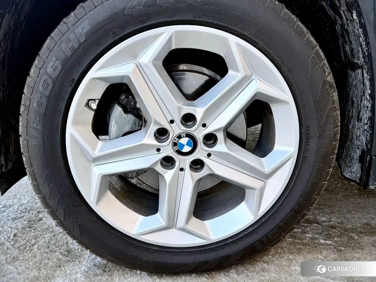 BMW X1 id 4565417 из Китая 17