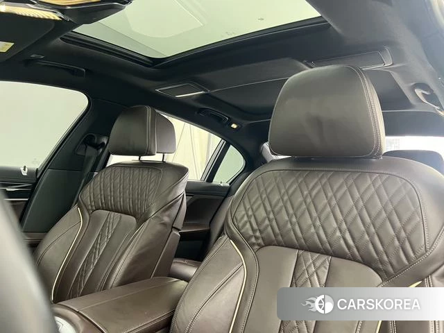 BMW 7 series 2021 Черный из Китая, фото 4