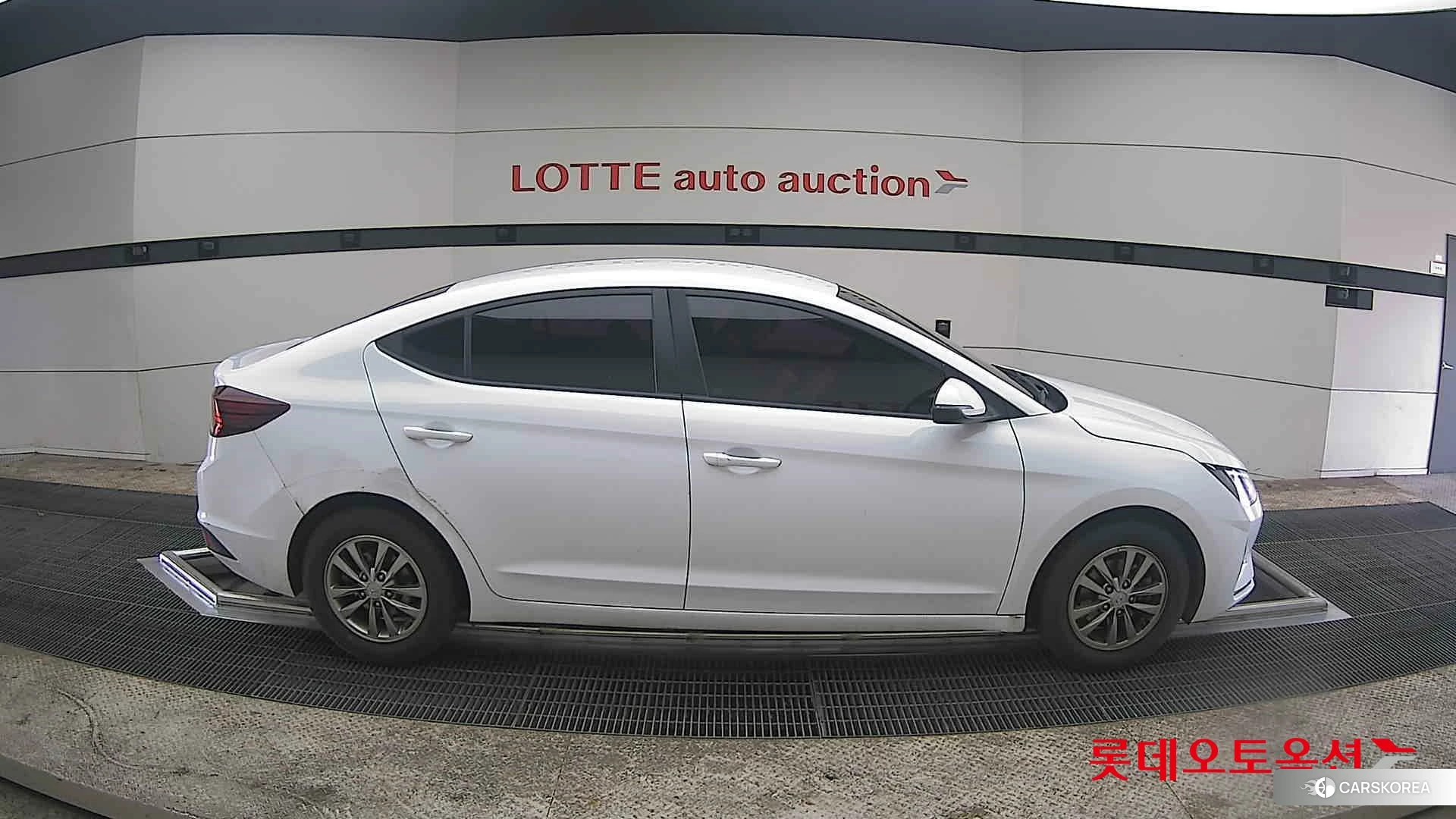 Hyundai Avante id 3869286 из Кореи 23