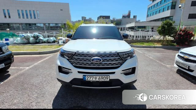 Ford Explorer 6th Generation 2021 Белый из Кореи, фото 4