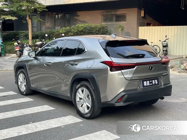 Lexus UX id 4274454 из Китая 10