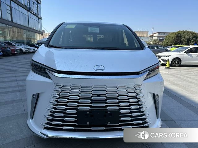 Lexus LM 2023 Белый из Китая, фото 4