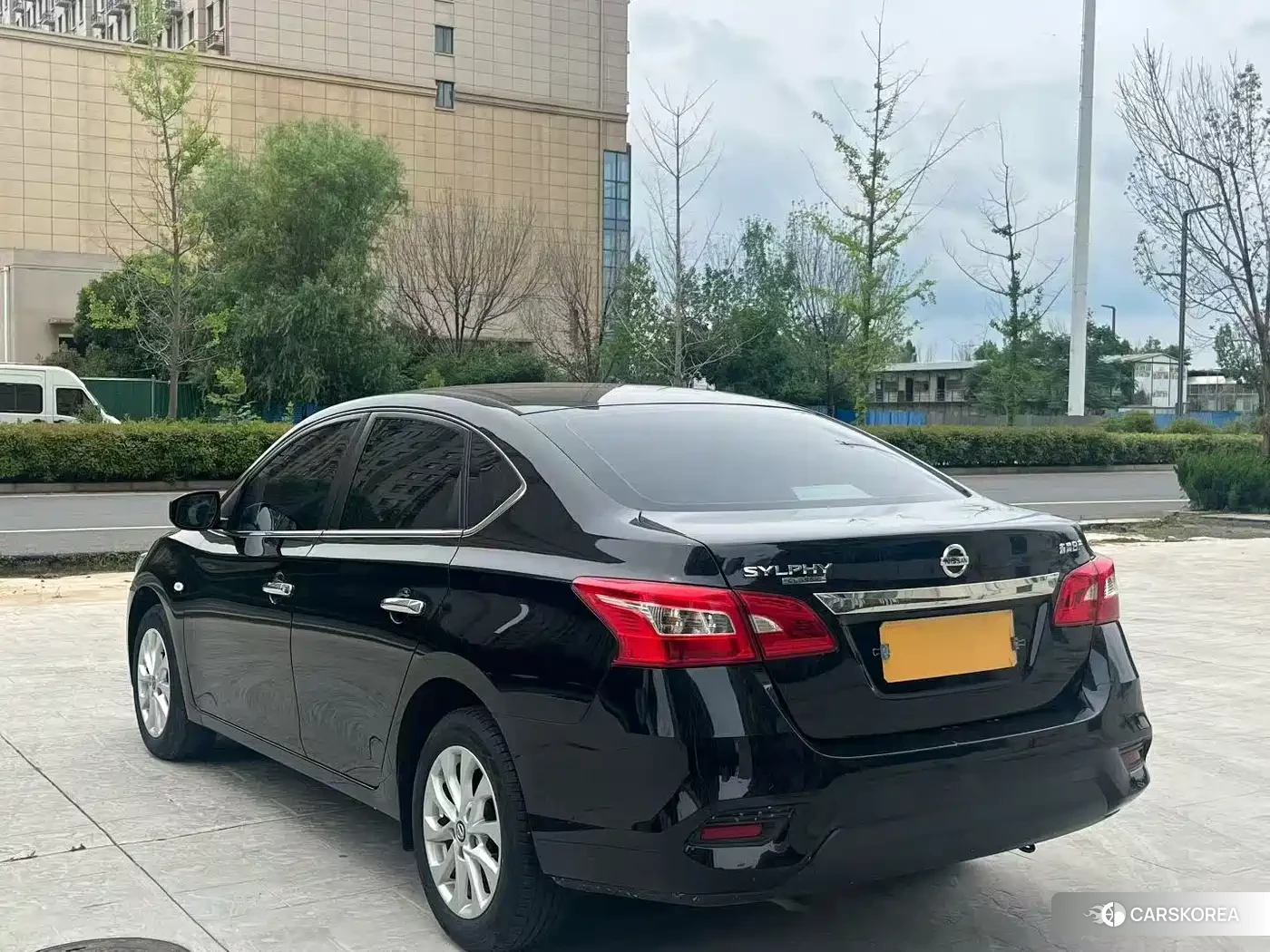 Nissan Sylphy 2024 Черный из Китая, фото 3