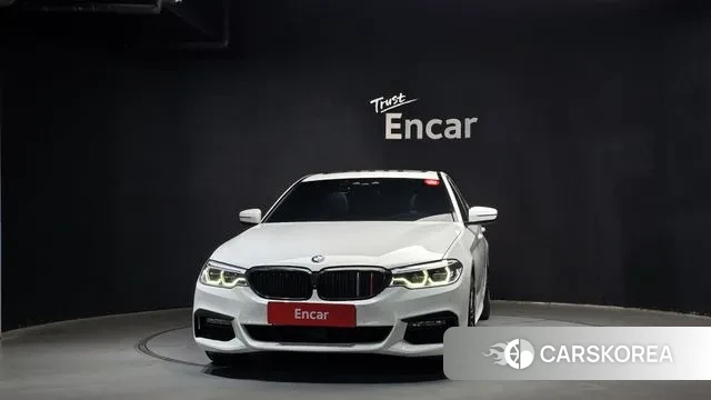 BMW 5 Series (G30) id 3344792 из Кореи 13