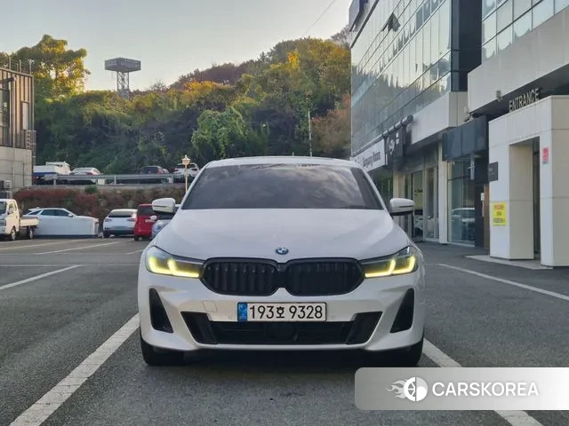 BMW 6 Series GT (G32) 2023 Белый из Кореи, фото 3