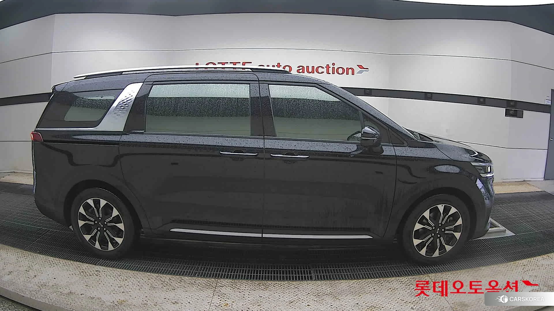 Kia Carnival id 4352411 из Кореи 23