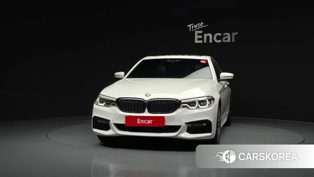 BMW 5 Series (G30) id 4318331 из Кореи 13