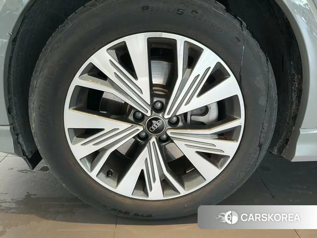 Audi Q4 e-tron id 4275778 из Китая 11
