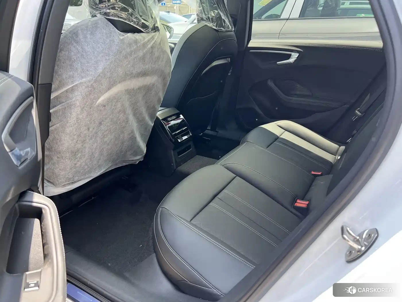 Audi A5L id 4680539 из Китая 7