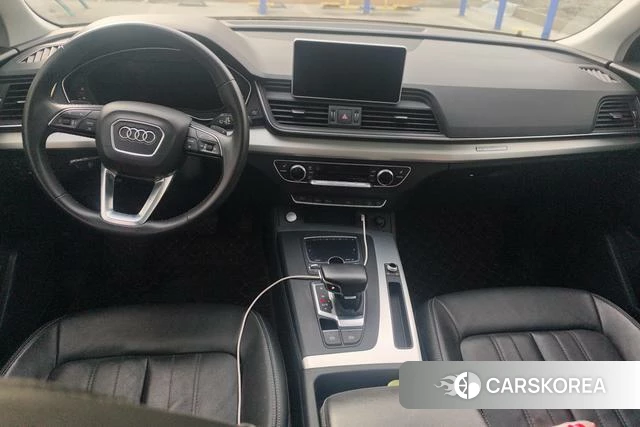 Audi Q5L id 4265918 из Китая 10