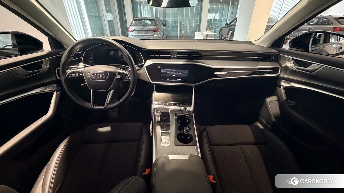 Audi A6 (import) 2023 Черный из Китая, фото 6