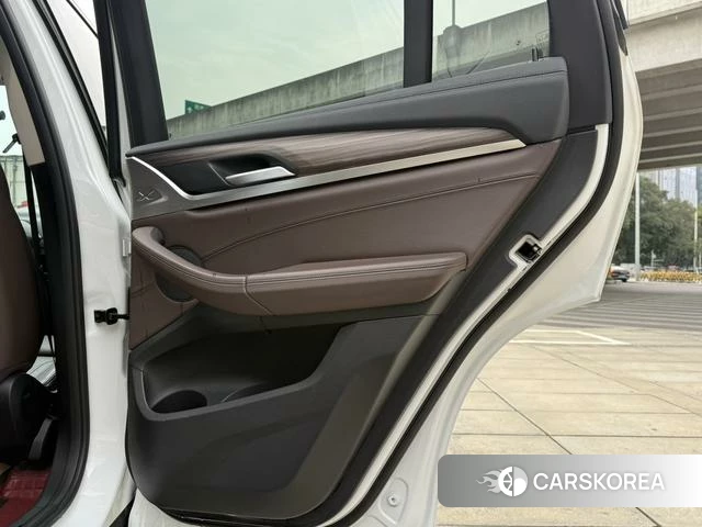 BMW X3 id 3857925 из Китая 23