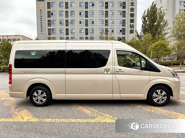 Toyota Hiace id 4261832 из Китая 22