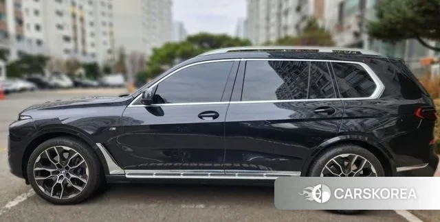 BMW X7 (G07) 2023 Черный из Кореи, фото 4