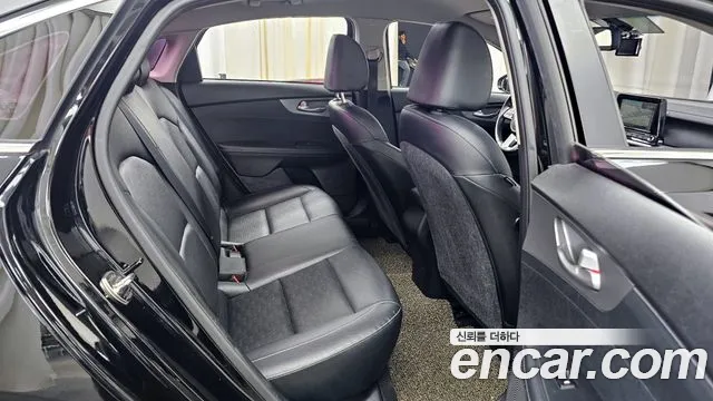 Kia Come New K3 id 2636772 из Кореи 13