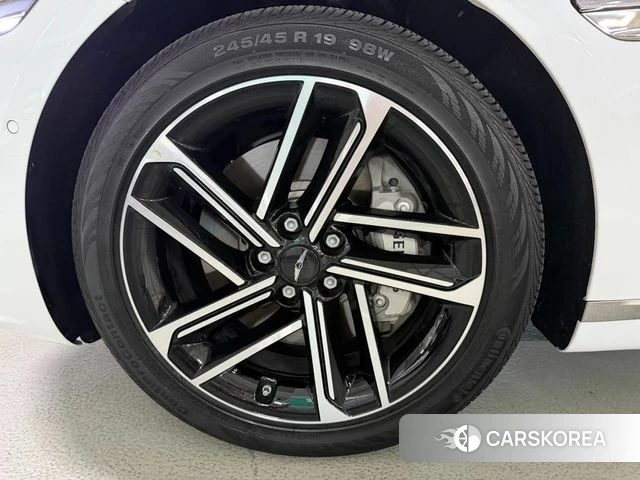 Genesis G80 (RG3) 2025 Белый из Кореи, фото 6