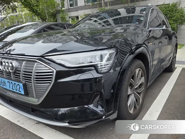 Audi e-Tron 2021 Черный из Кореи, фото 3