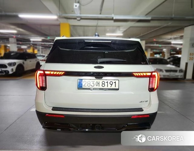 Ford Explorer 6th Generation 2025 Белый из Кореи, фото 5