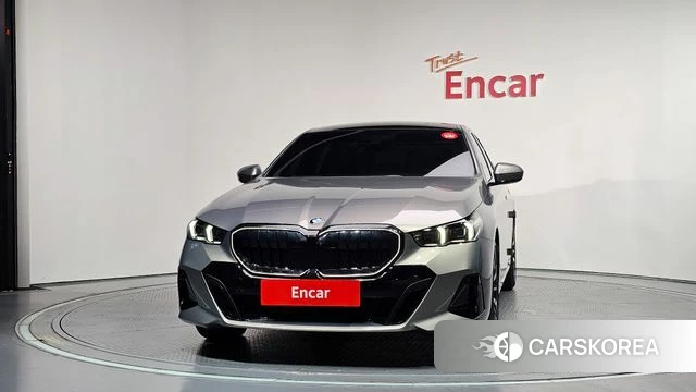 BMW 5 Series (G60) id 4729871 из Кореи 23