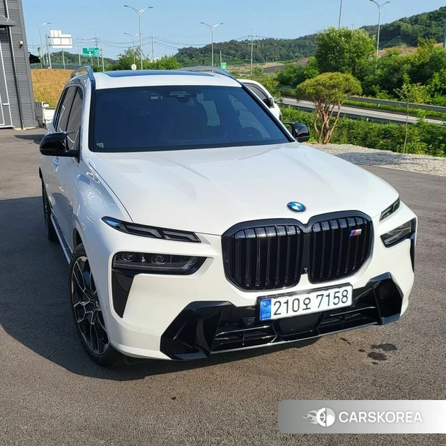 BMW X7 (G07) 2024 Белый из Кореи, фото 3