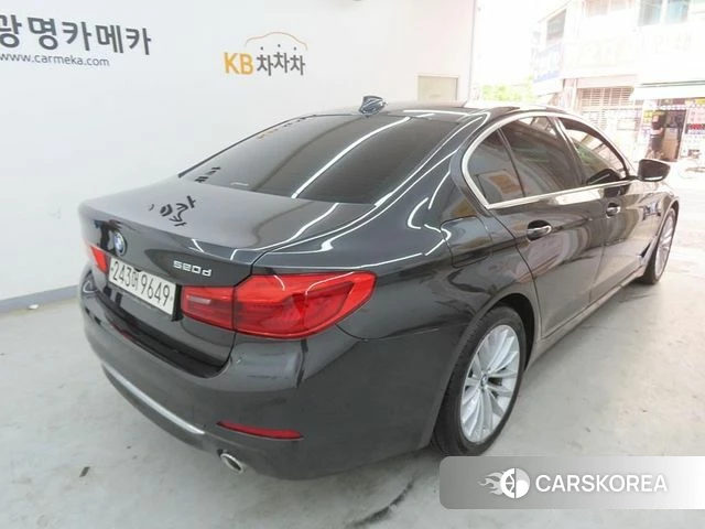 BMW 5 Series (G30) id 4250638 из Кореи 13
