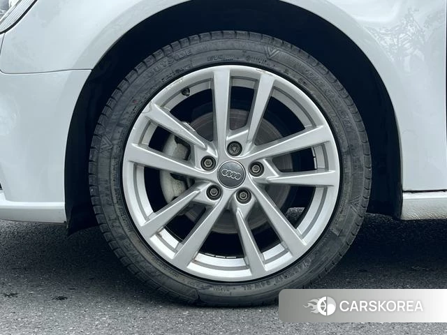 Audi A3 id 4211826 из Китая 15