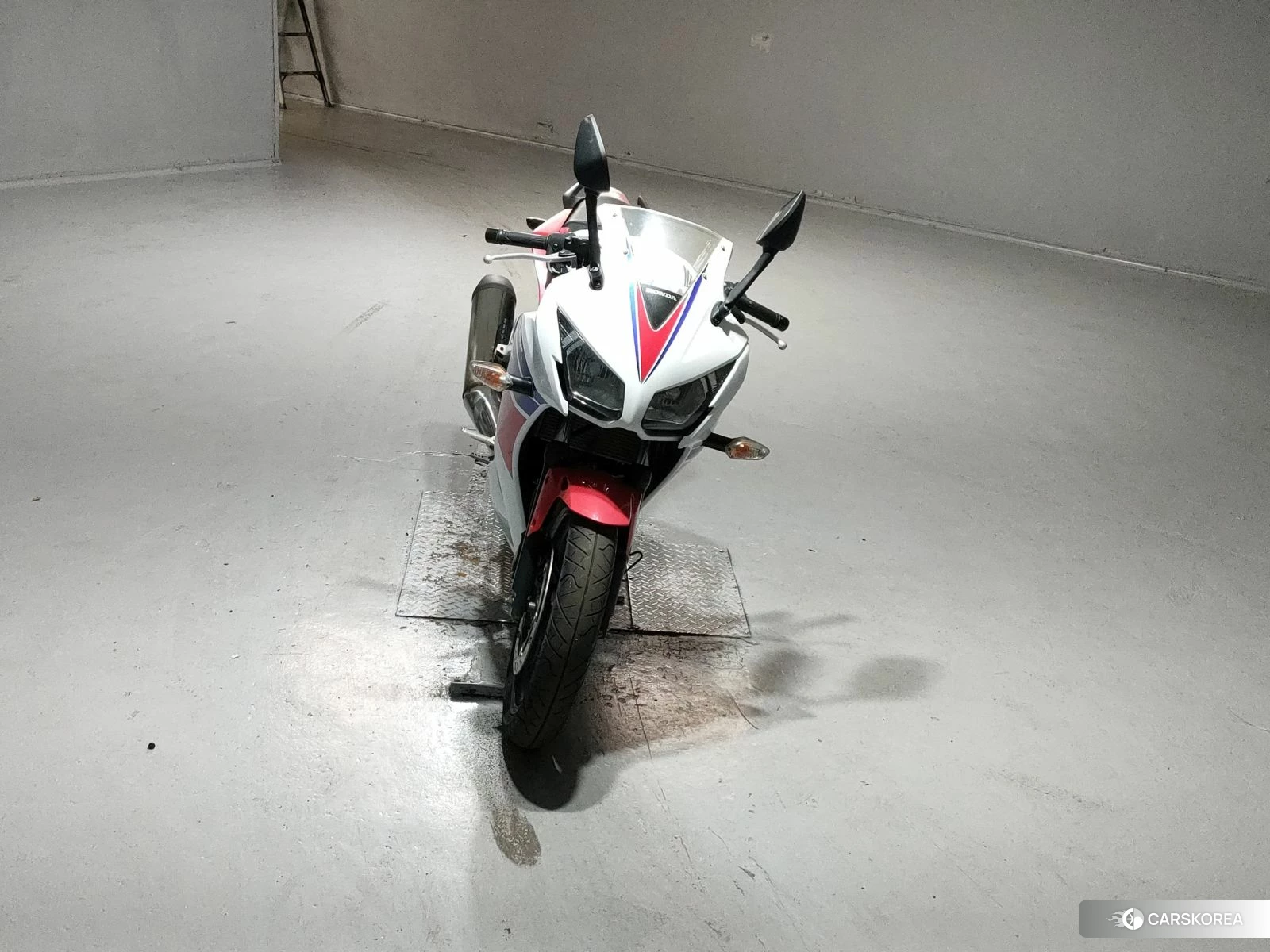 Проданный Honda CBR250R 2015 из Японии, фото 3