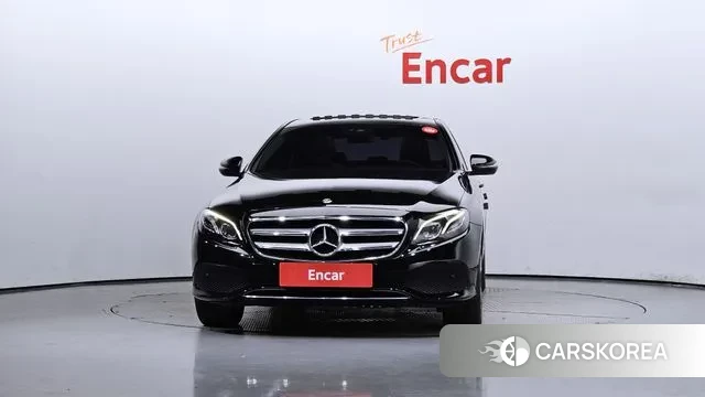 Mercedes-Benz E-Class W213 id 3033919 из Кореи 13